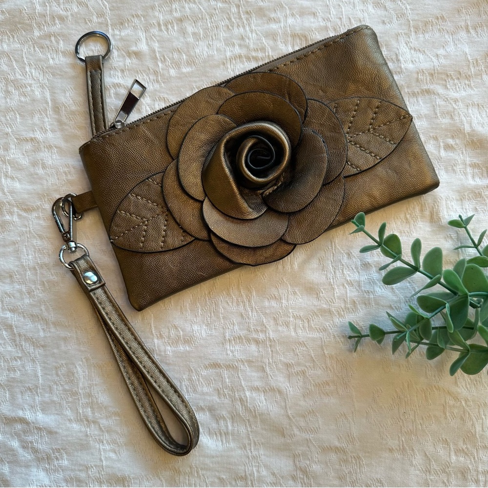 Mellow World Bronze Rose Clutch Bag Wristlet
